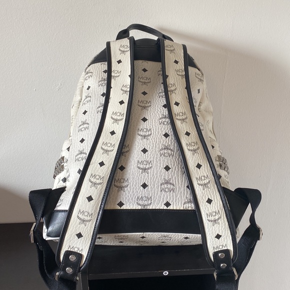 McM bag - Picture 6 of 16